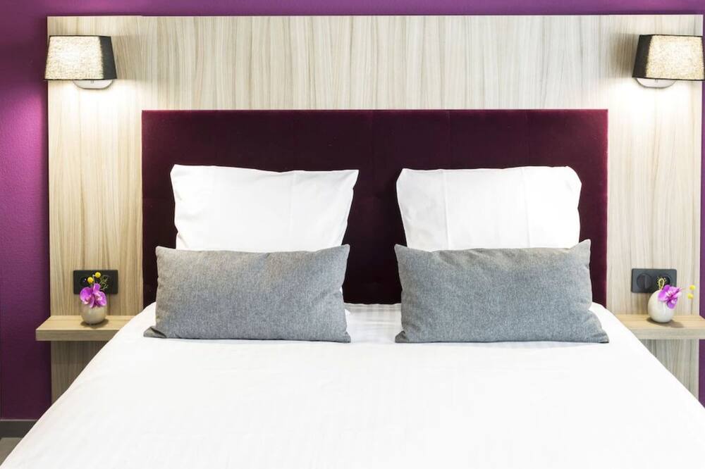 Photo of Bedroom in Villette - Maisons Neuves