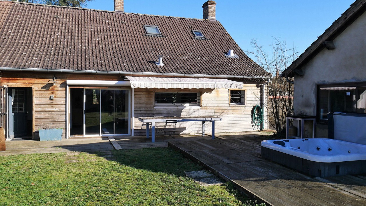 Photo of Outdoor in La Ferte-Saint-Aubin