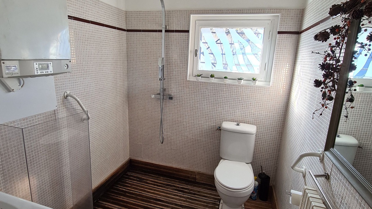 Photo of Bathroom in La Ferte-Saint-Aubin