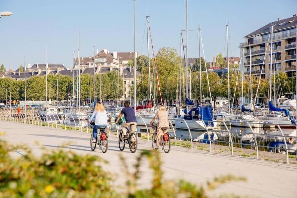 Photo of Others in Saint-Jean Eudes Saint-Gilles