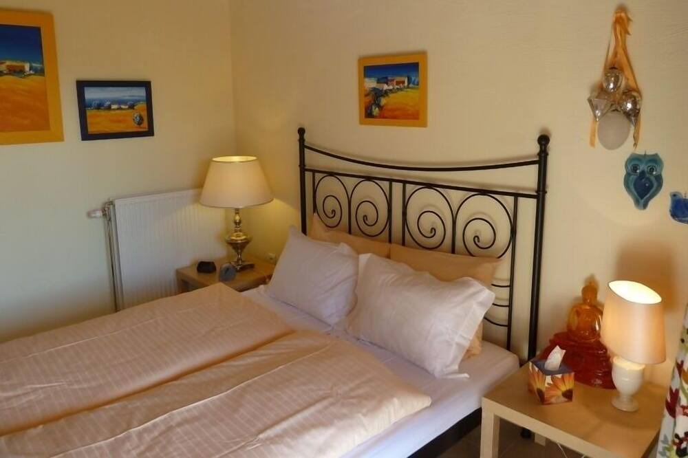 Photo of Bedroom in Paraza