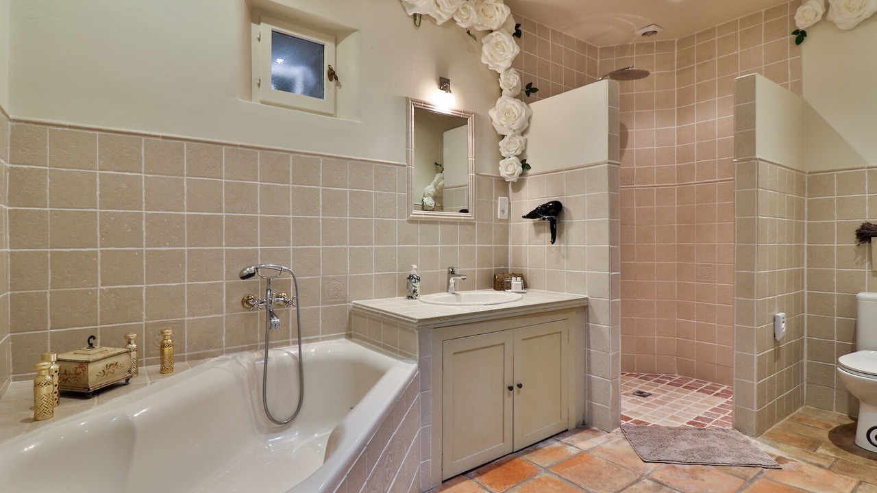 Photo of Bathroom in Le Thor