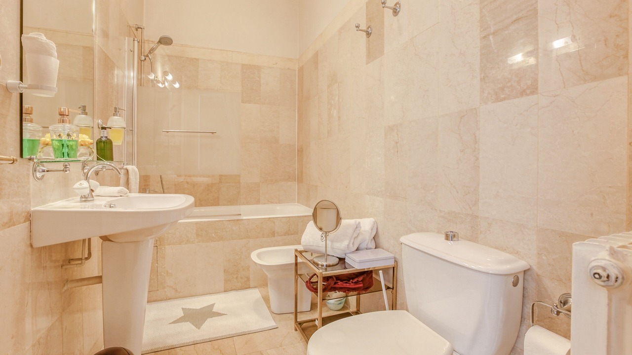 Photo of Bathroom in Avesnes-en-Bray