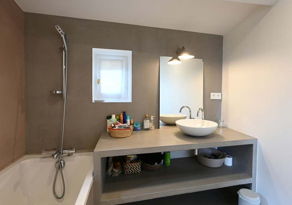Photo of Bathroom in Les Portes-en-Re