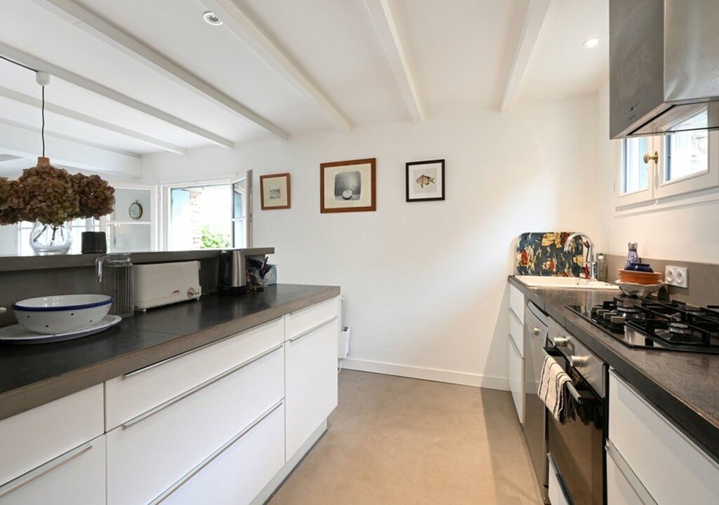 Photo of Kitchen in Les Portes-en-Re