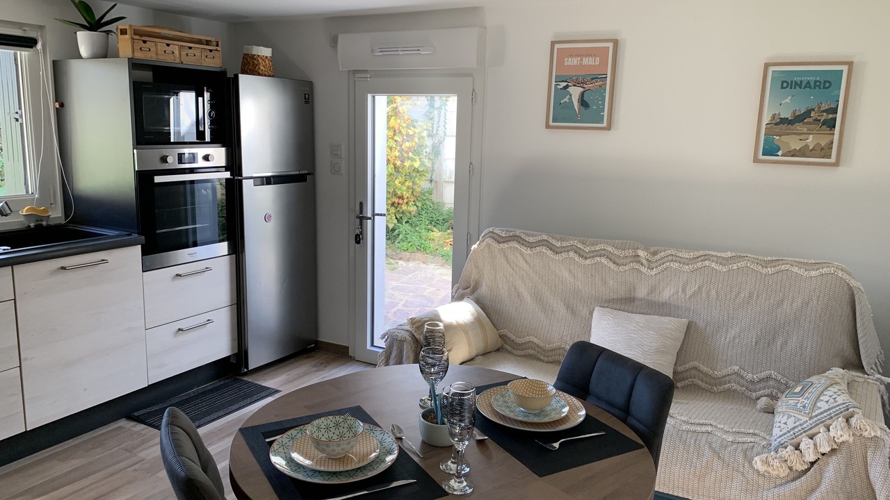 Photo of Livingroom in Saint-Ideuc