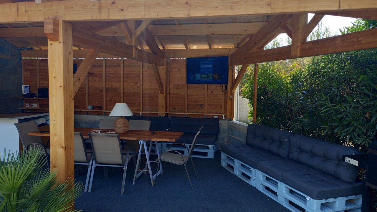 Photo of Outdoor in Arthes