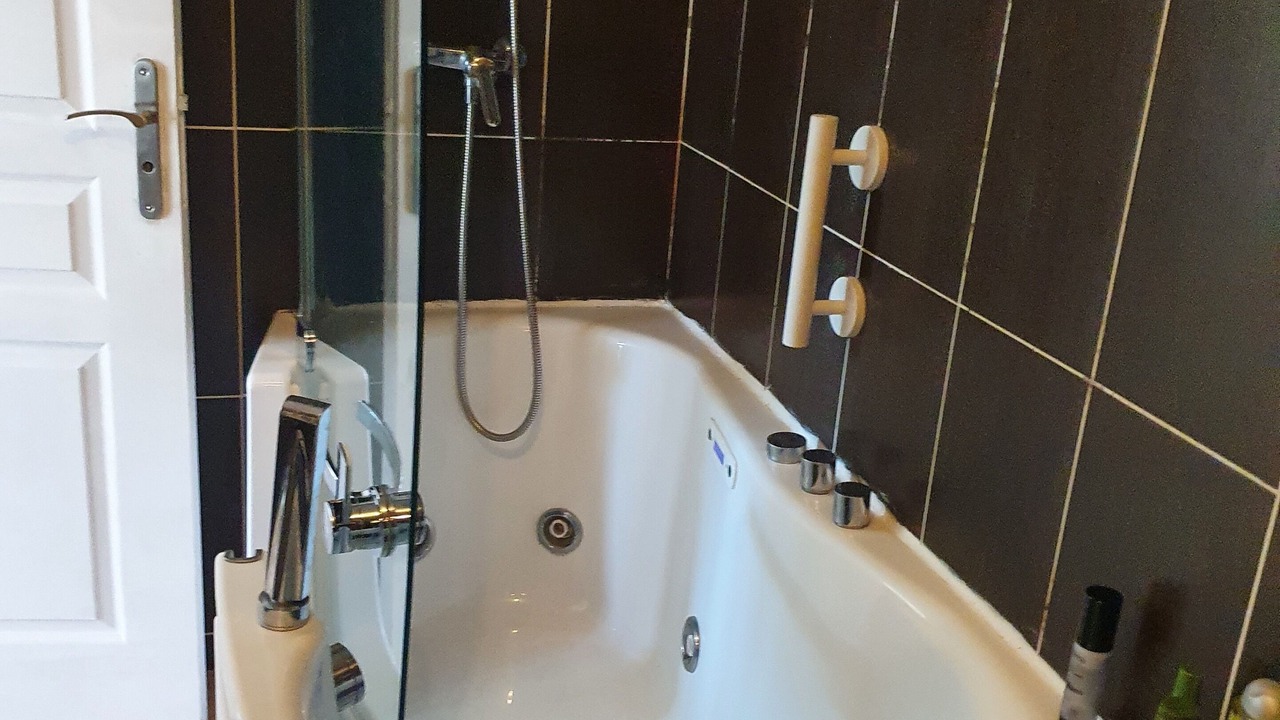 Photo of Bathroom in 8th Arrondissement