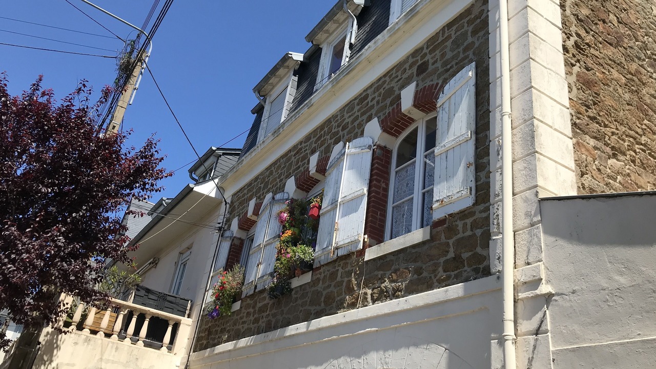 Photo of Outdoor in Parame