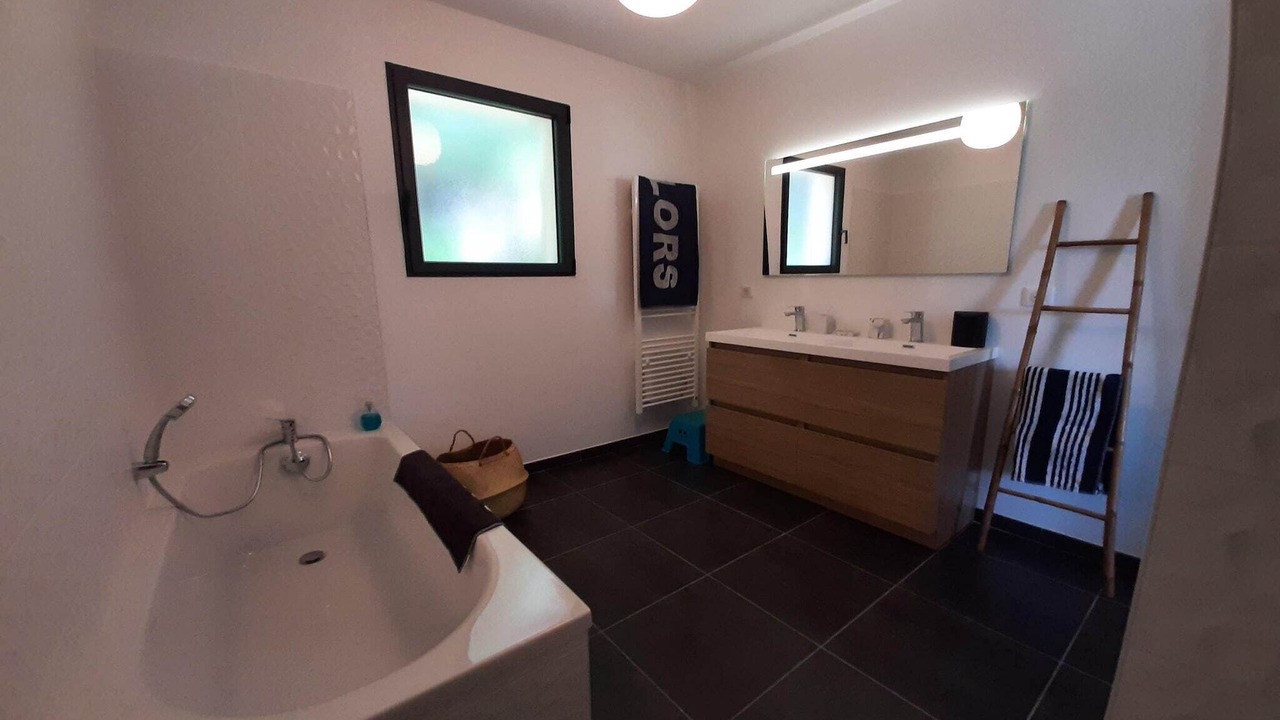 Photo of Bathroom in Sainte-Valiere