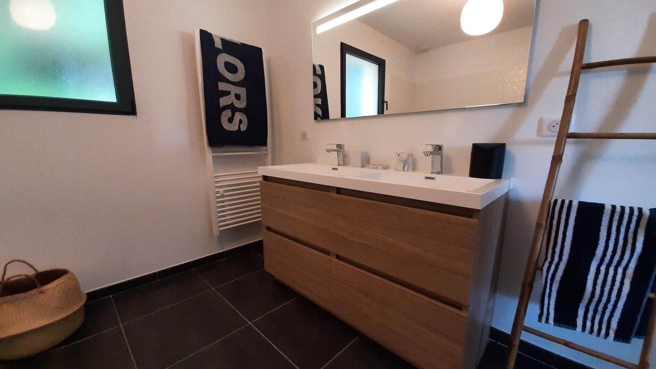 Photo of Bathroom in Sainte-Valiere