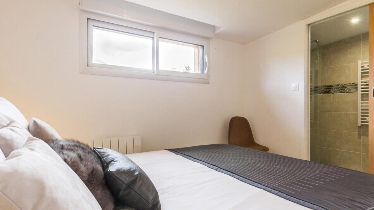 Photo of Bedroom in Tourlaville