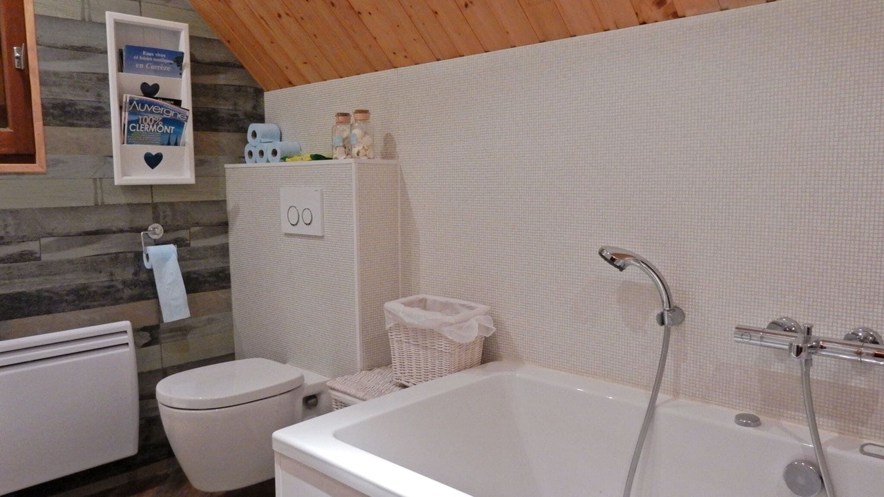 Photo of Bathroom in Plantades