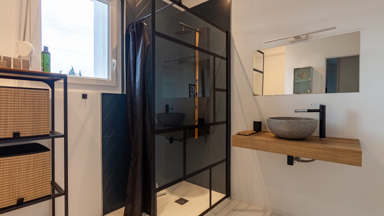 Photo of Bathroom in Salon-de-Provence