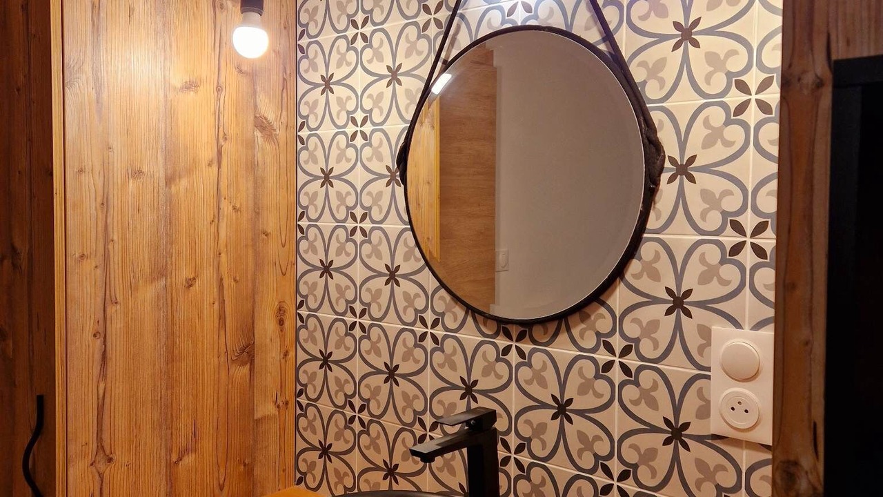 Photo of Bathroom in Ventron
