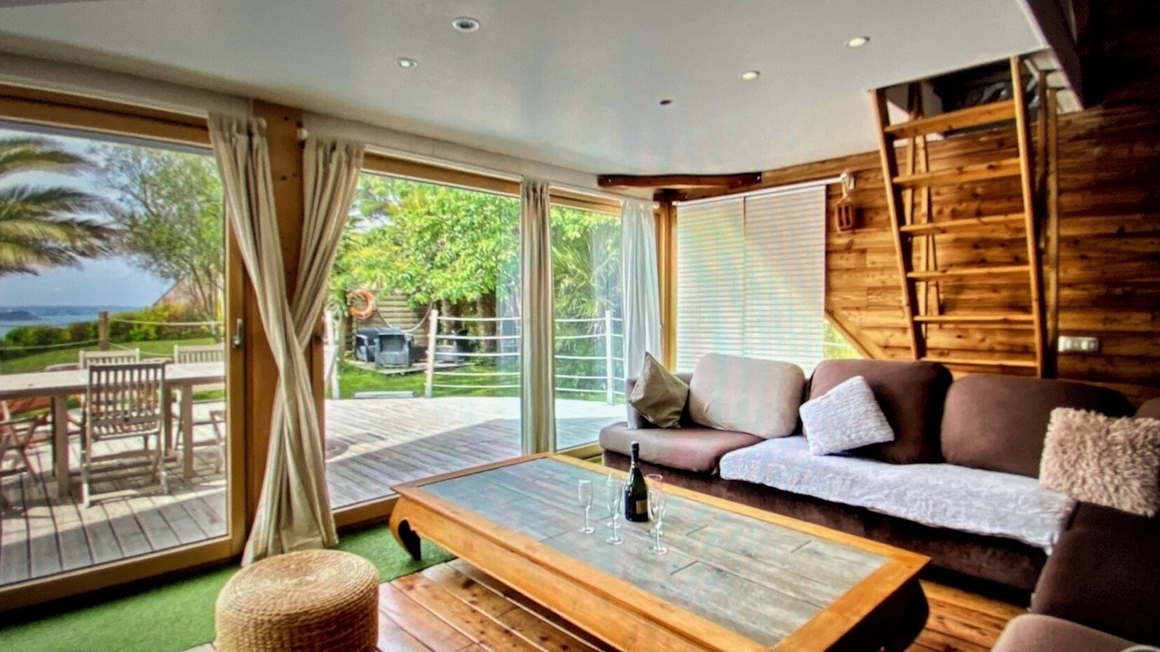 Photo of Livingroom in Saint-Michel-en-Greve