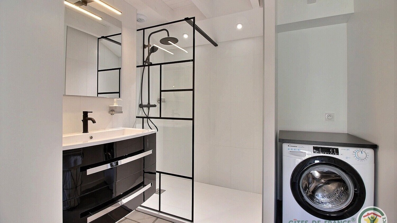 Photo of Bathroom in Binic-Etables-sur-Mer