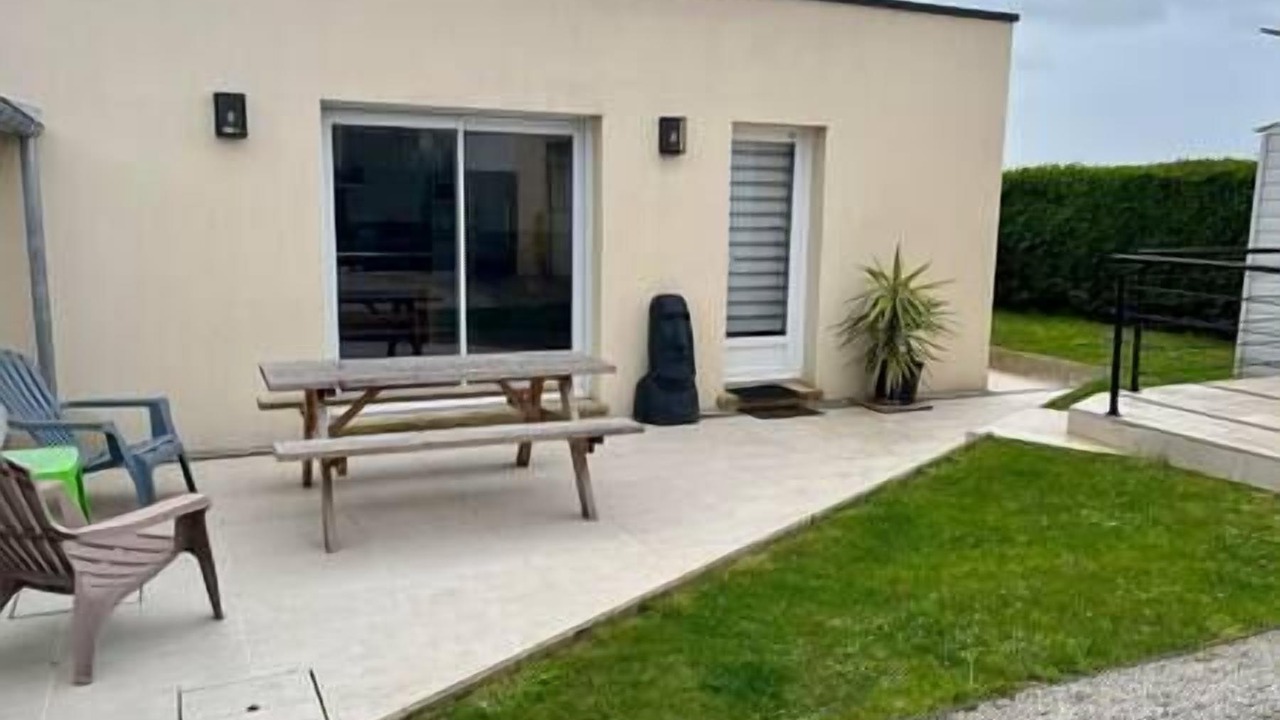 Photo of Outdoor in Saint-Come-de-Fresne