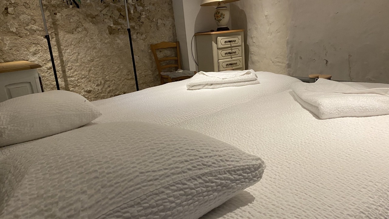Photo of Bedroom in Seigy