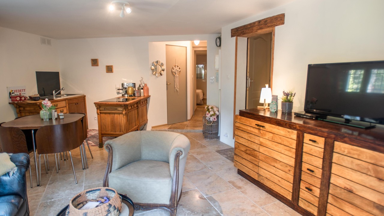 Photo of Livingroom in Faucon