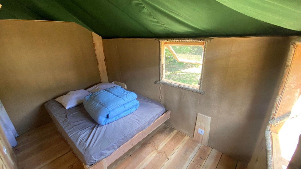 Photo of Bedroom in Saint-Eloy-les-Tuileries