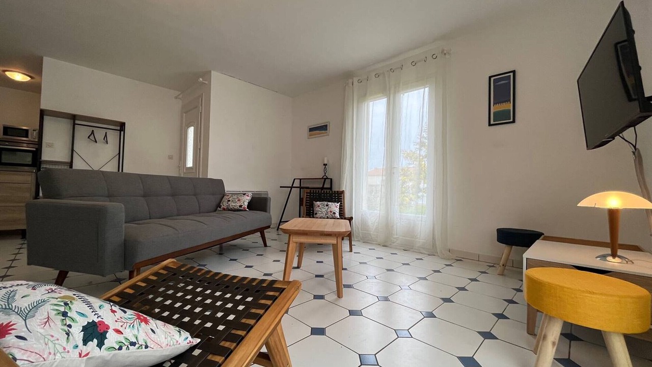 Photo of Livingroom in Cheray