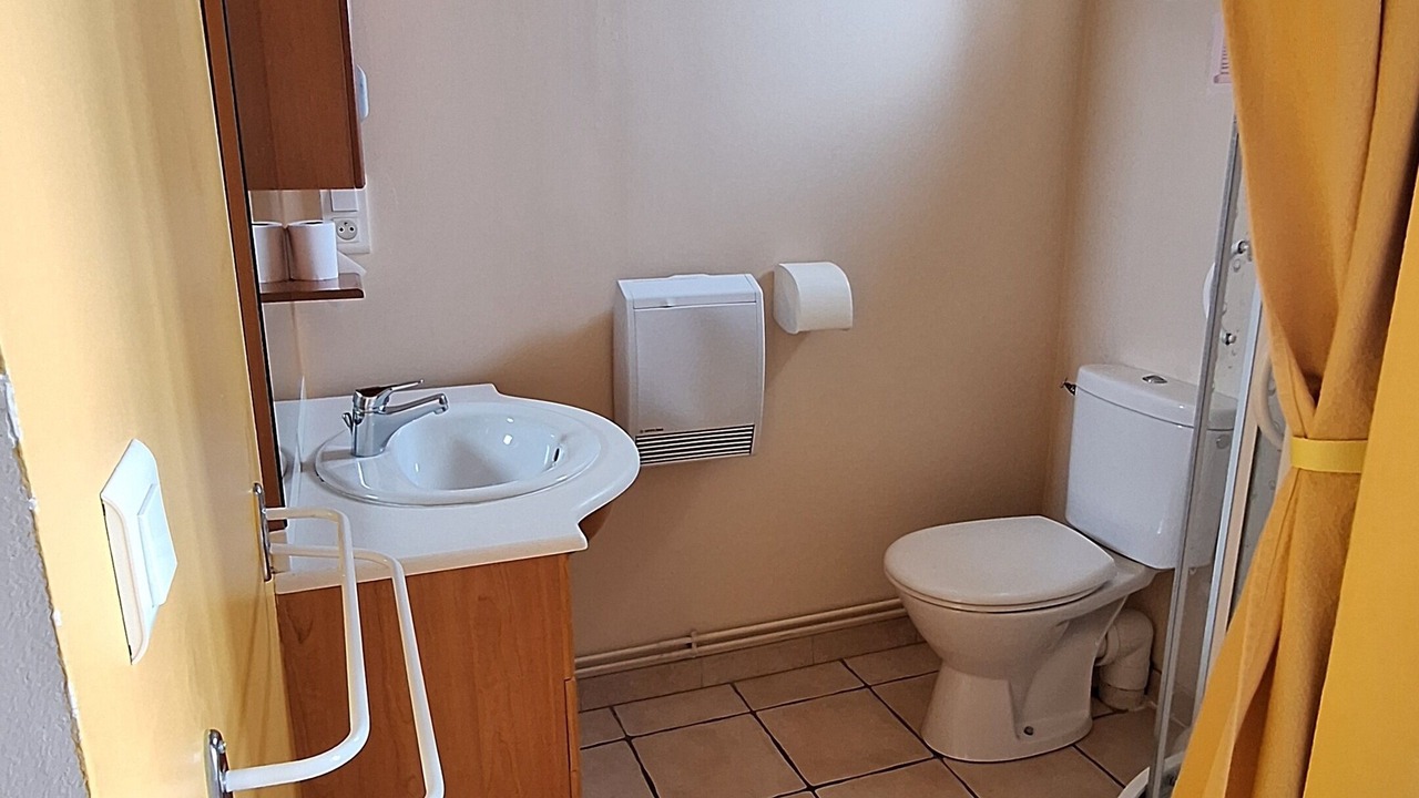 Photo of Bathroom in Saint-Gauderic