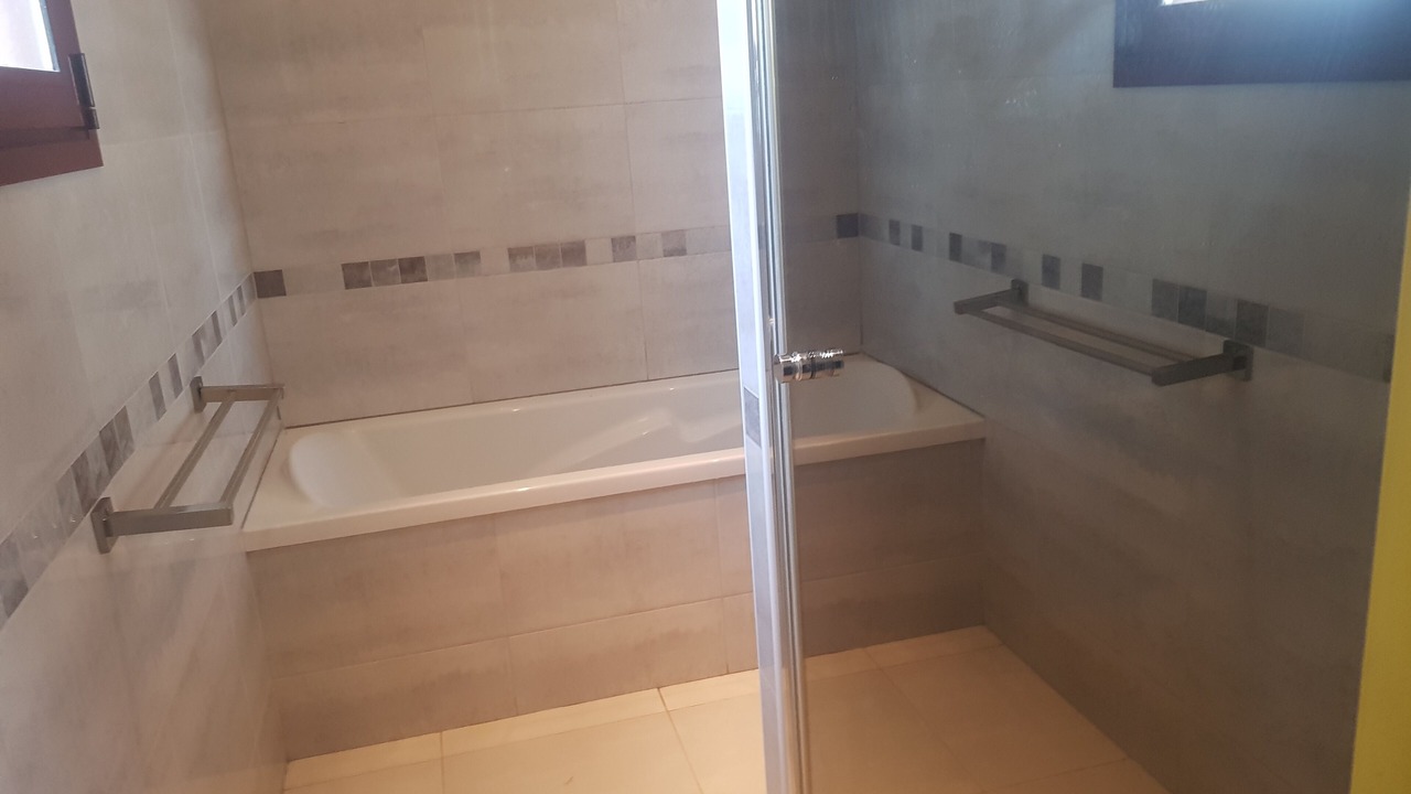 Photo of Bathroom in Biron