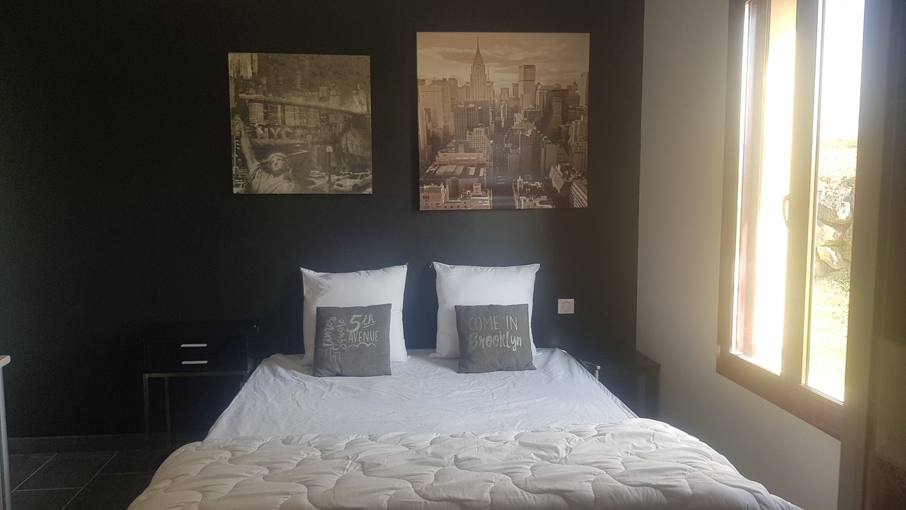 Photo of Bedroom in Biron