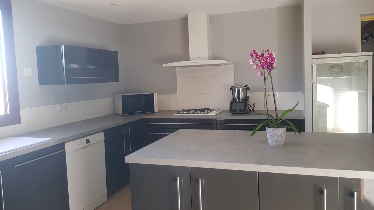 Photo of Kitchen in Biron