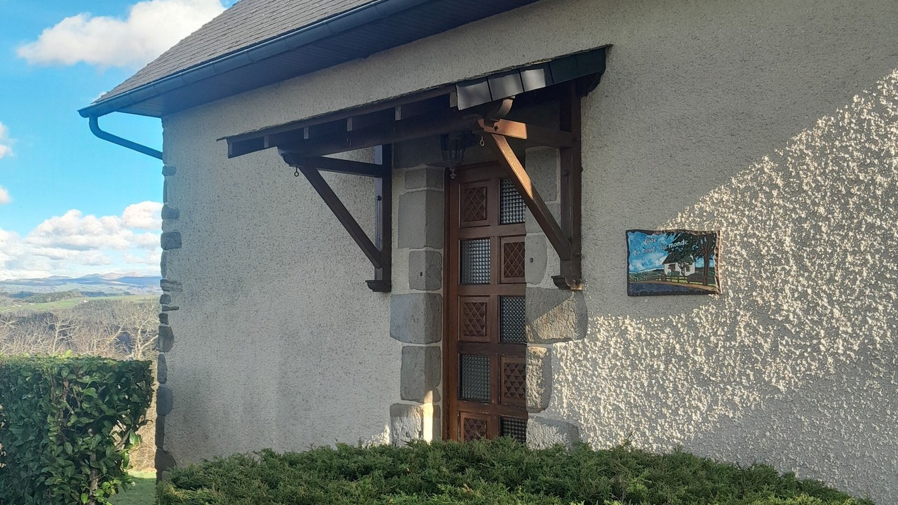 Photo of Outdoor in Confolent-Port-Dieu