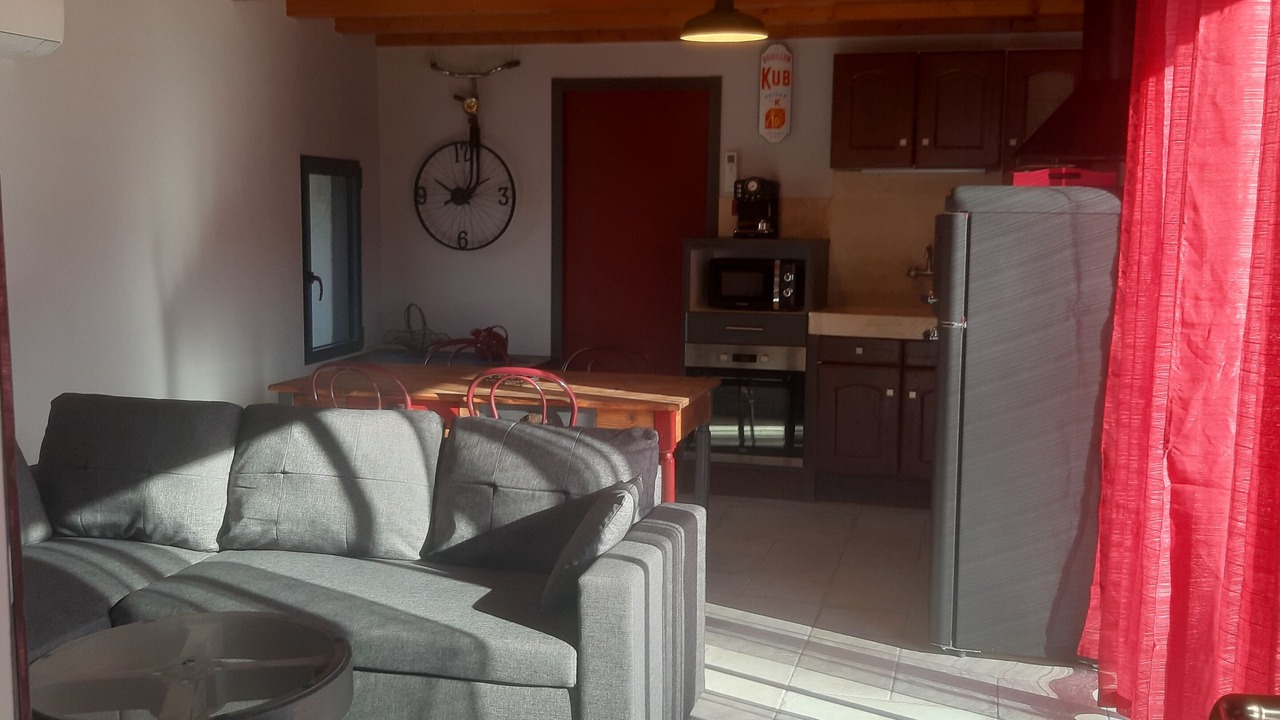 Photo of Livingroom in Saint-Laurent-du-Pape
