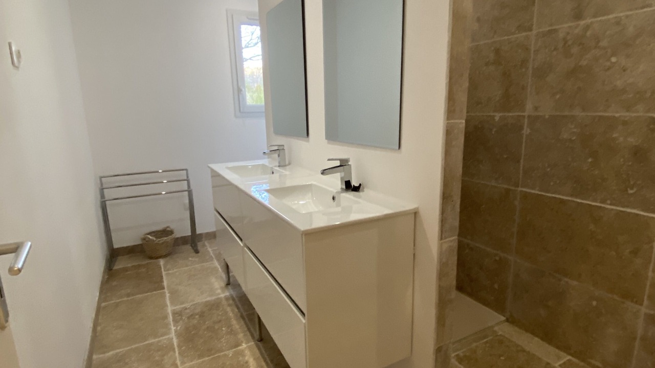 Photo of Bathroom in Viens