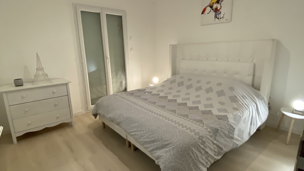 Photo of Bedroom in Viens
