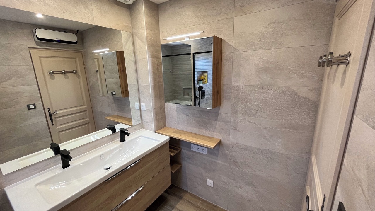 Photo of Bathroom in Saint-Maximin-la-Sainte-Baume