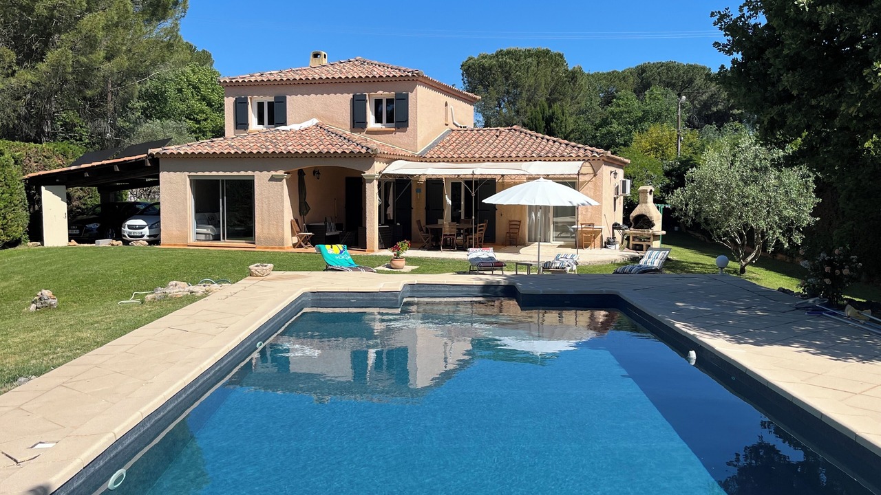 Photo of Outdoor in Saint-Maximin-la-Sainte-Baume