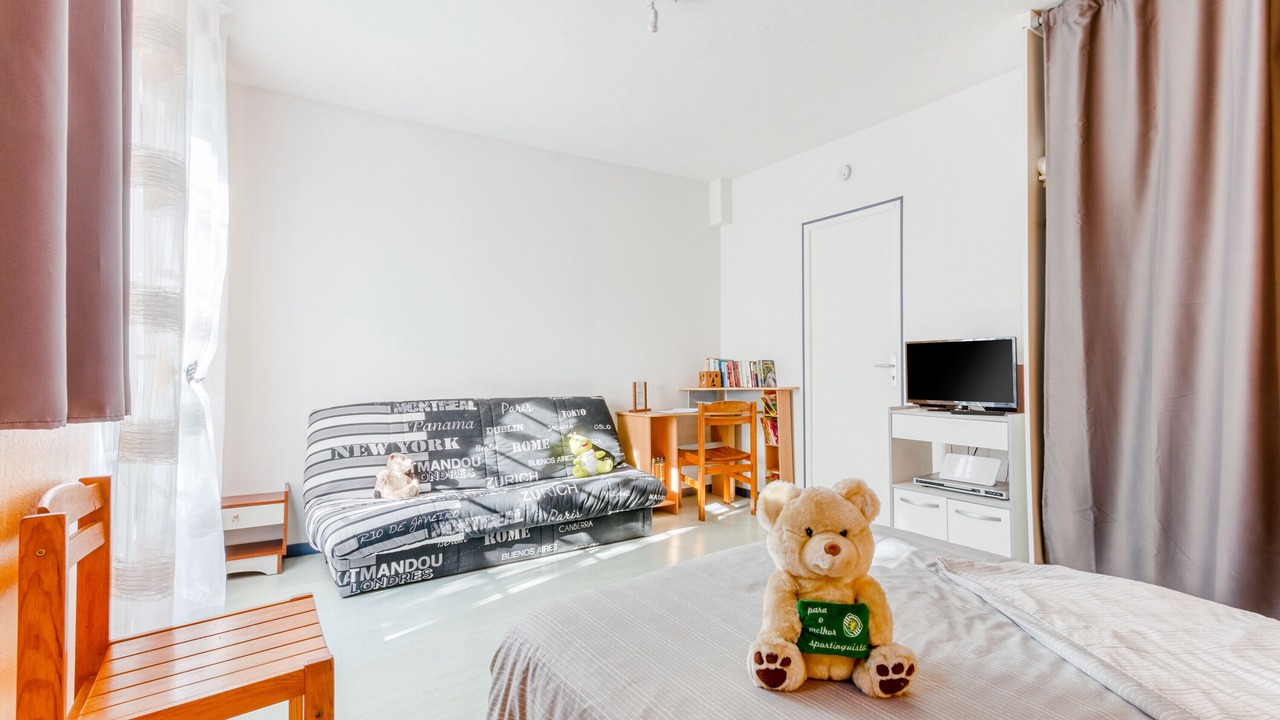 Photo of Bedroom in Noyant-Villages