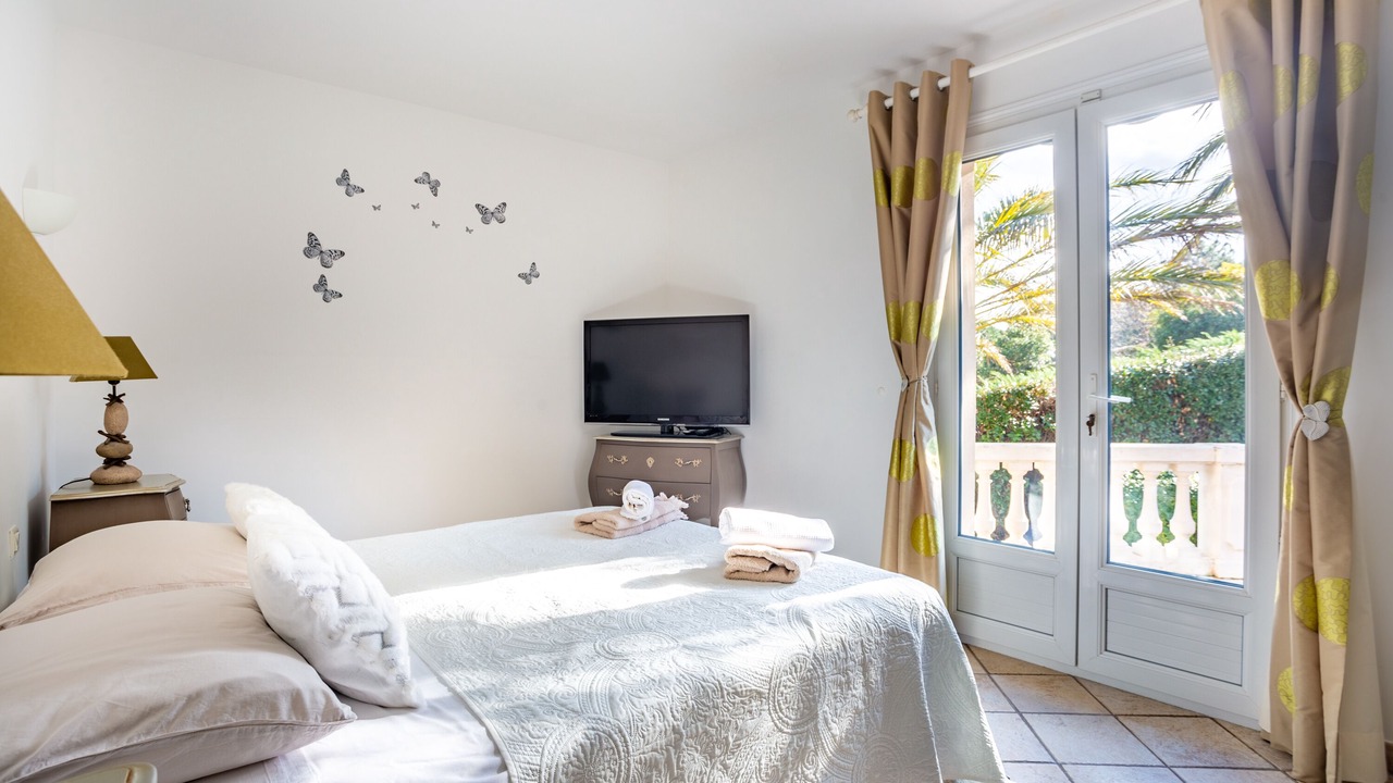 Photo of Bedroom in Plage de la Garonnette