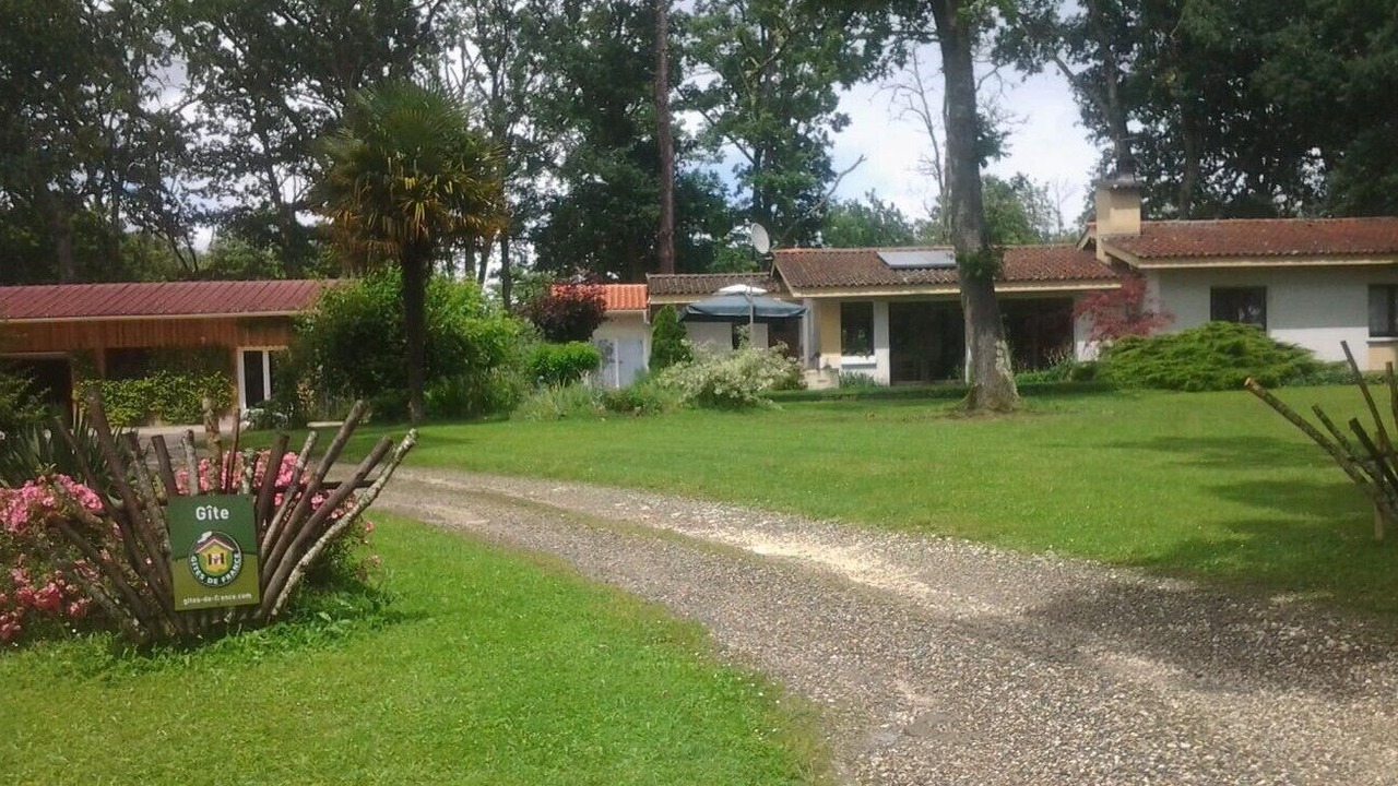 Photo of Outdoor in Lacquy