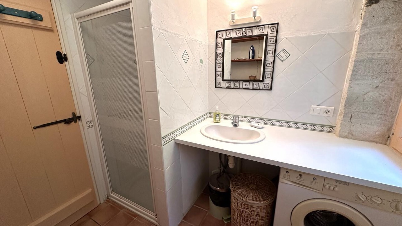 Photo of Bathroom in Saugnac-et-Cambran