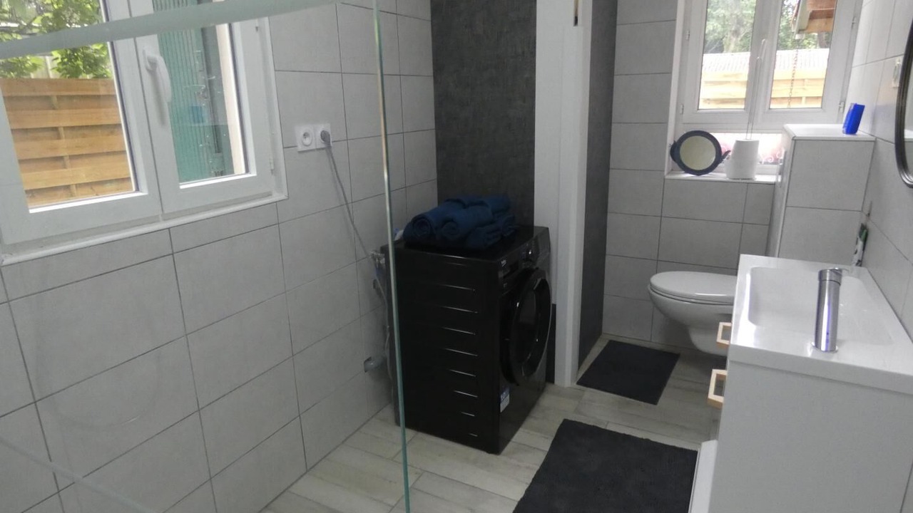 Photo of Bathroom in Linxe