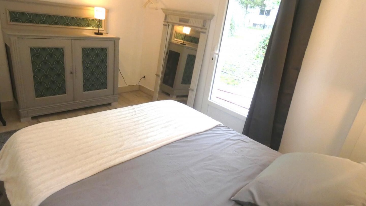 Photo of Bedroom in Linxe