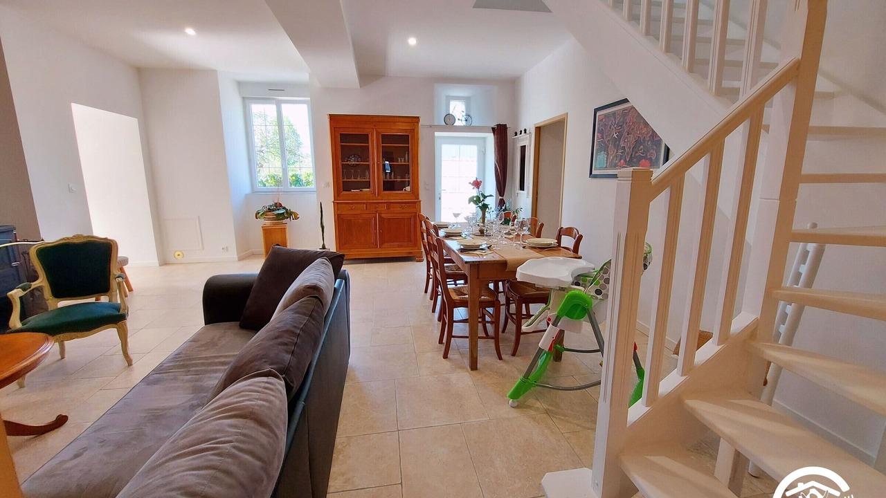 Photo of Livingroom in Mee