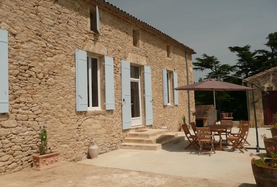 Photo of Outdoor in Doulezon
