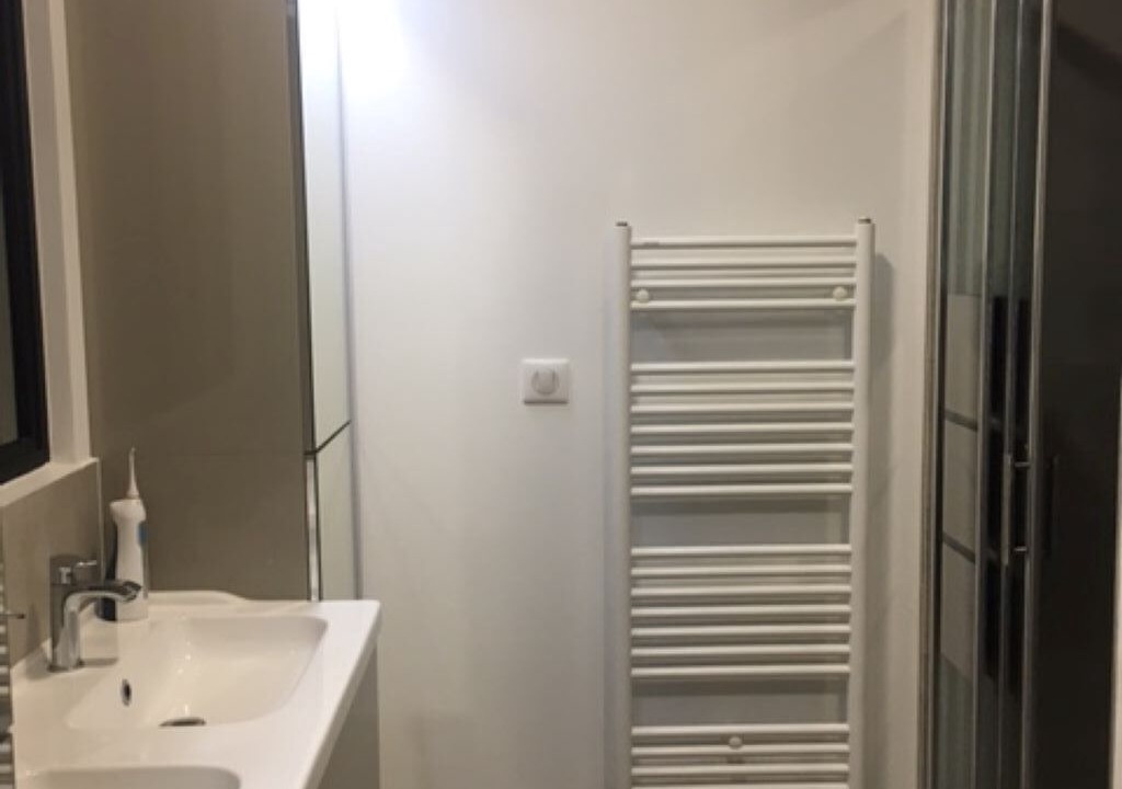 Photo of Bathroom in Lestonat - Monsejour