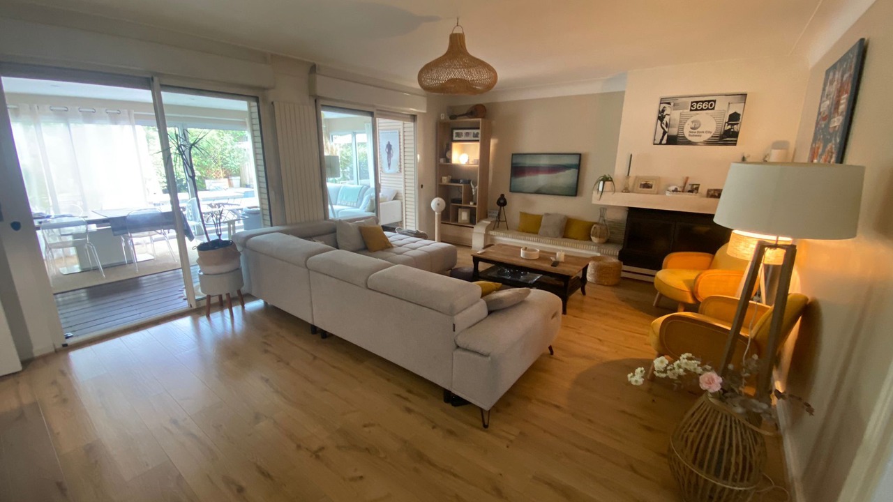 Photo of Livingroom in Lestonat - Monsejour