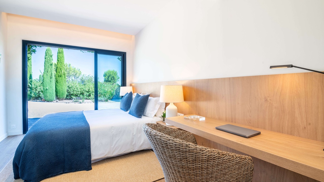 Photo of Bedroom in Eygalieres