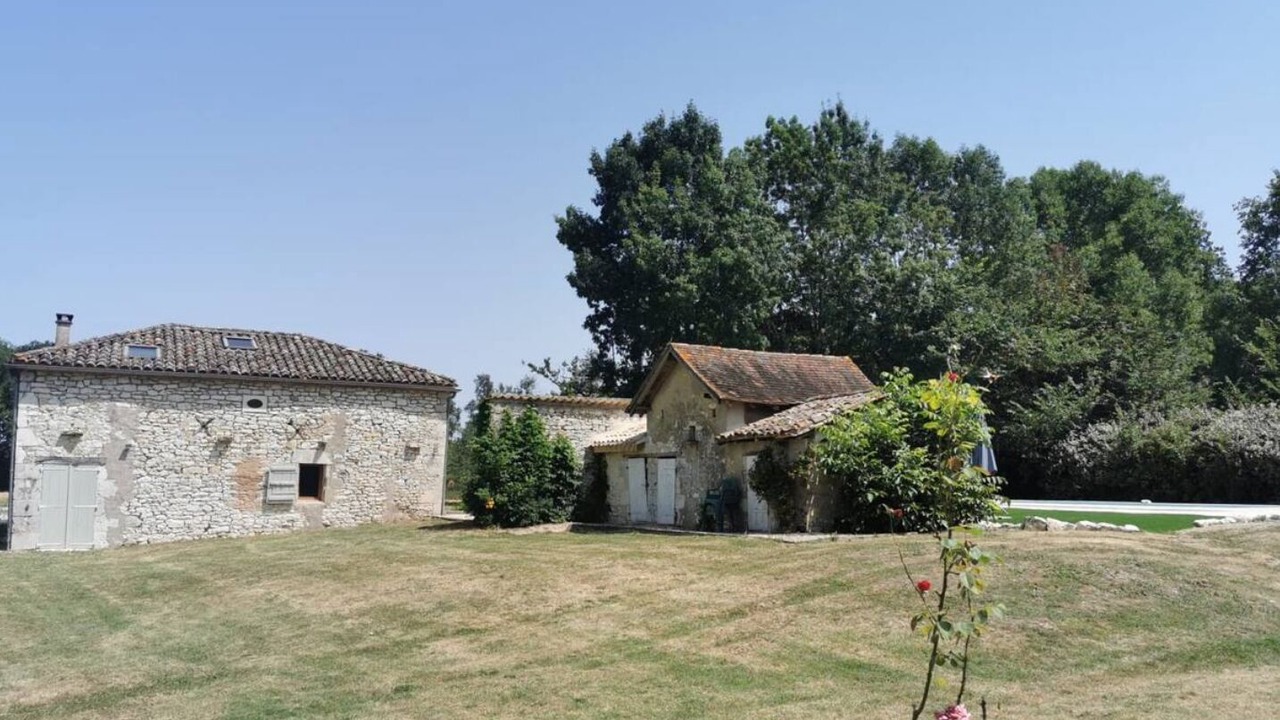 Photo of Outdoor in Douzains