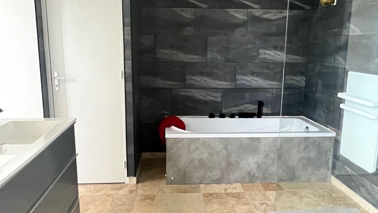 Photo of Bathroom in La Roche-Chalais