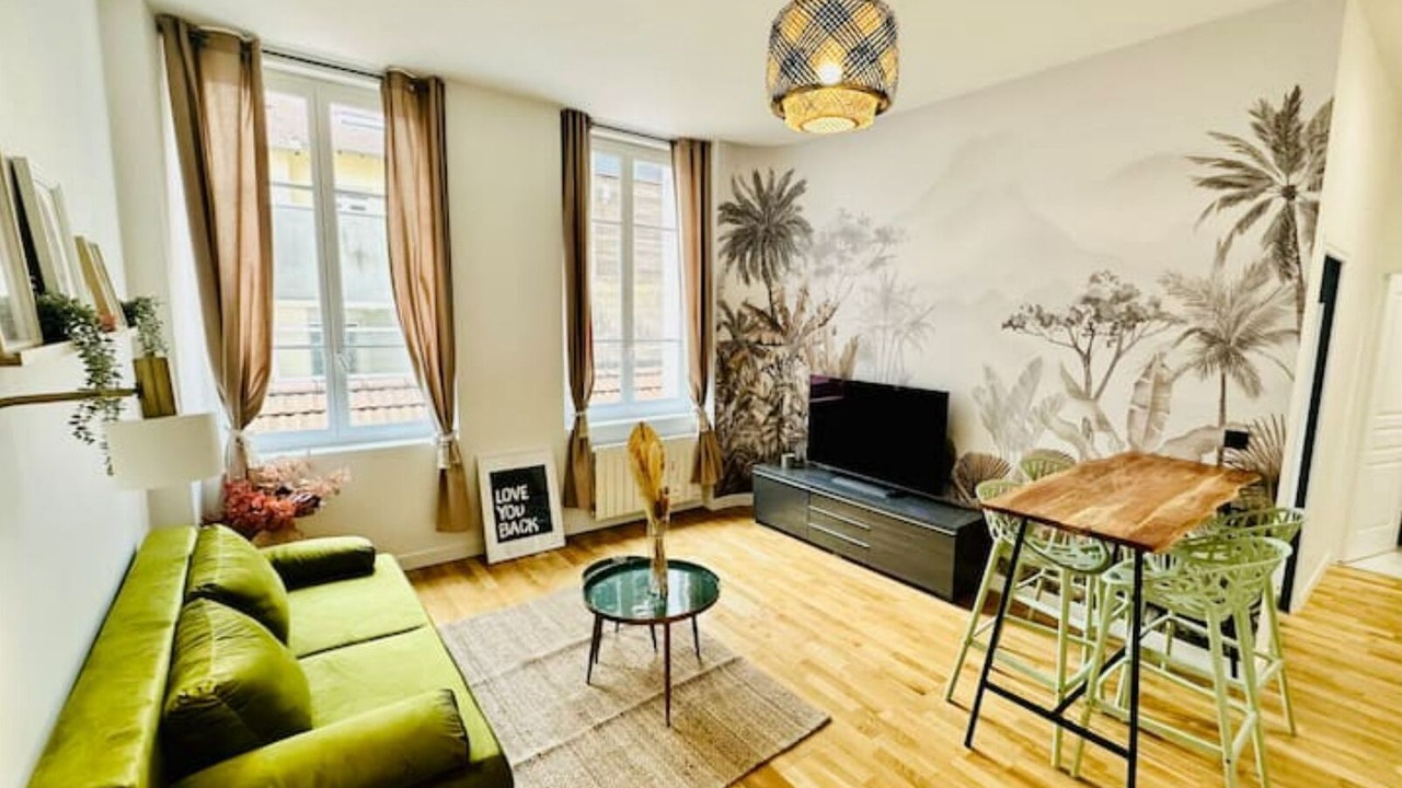 Photo of Livingroom in Centre Ville